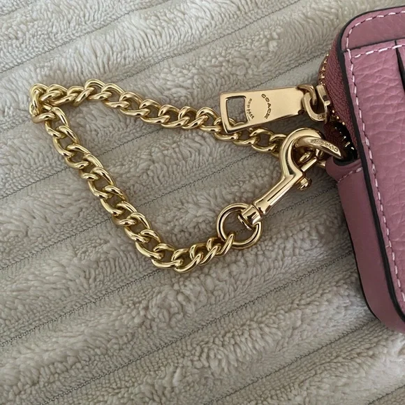 COACH ZIP CARD CASE - Picture 2 of 6